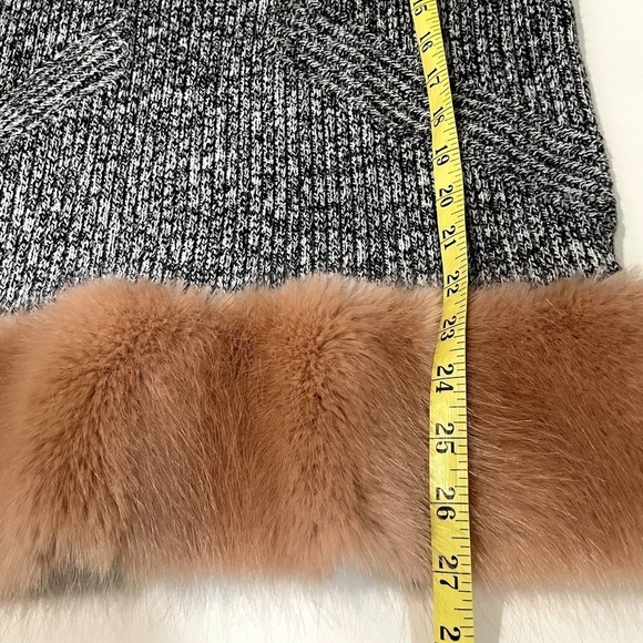 NWT Opening Ceremony Gray Sweater Pink Faux Fur Trim Large - Picture 7 of 10
